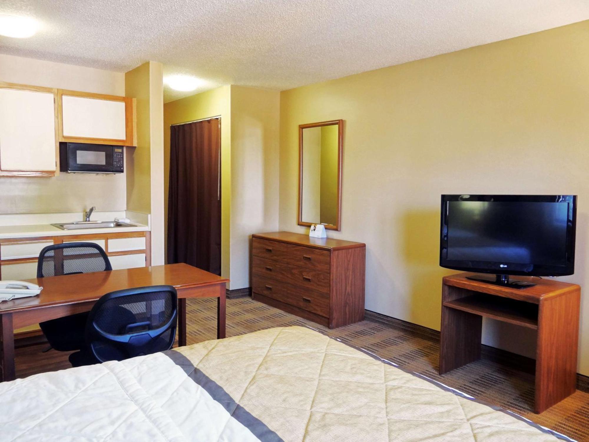 Extended Stay America Suites - Fort Lauderdale - Cypress Creek - Nw 6Th Way Ngoại thất bức ảnh