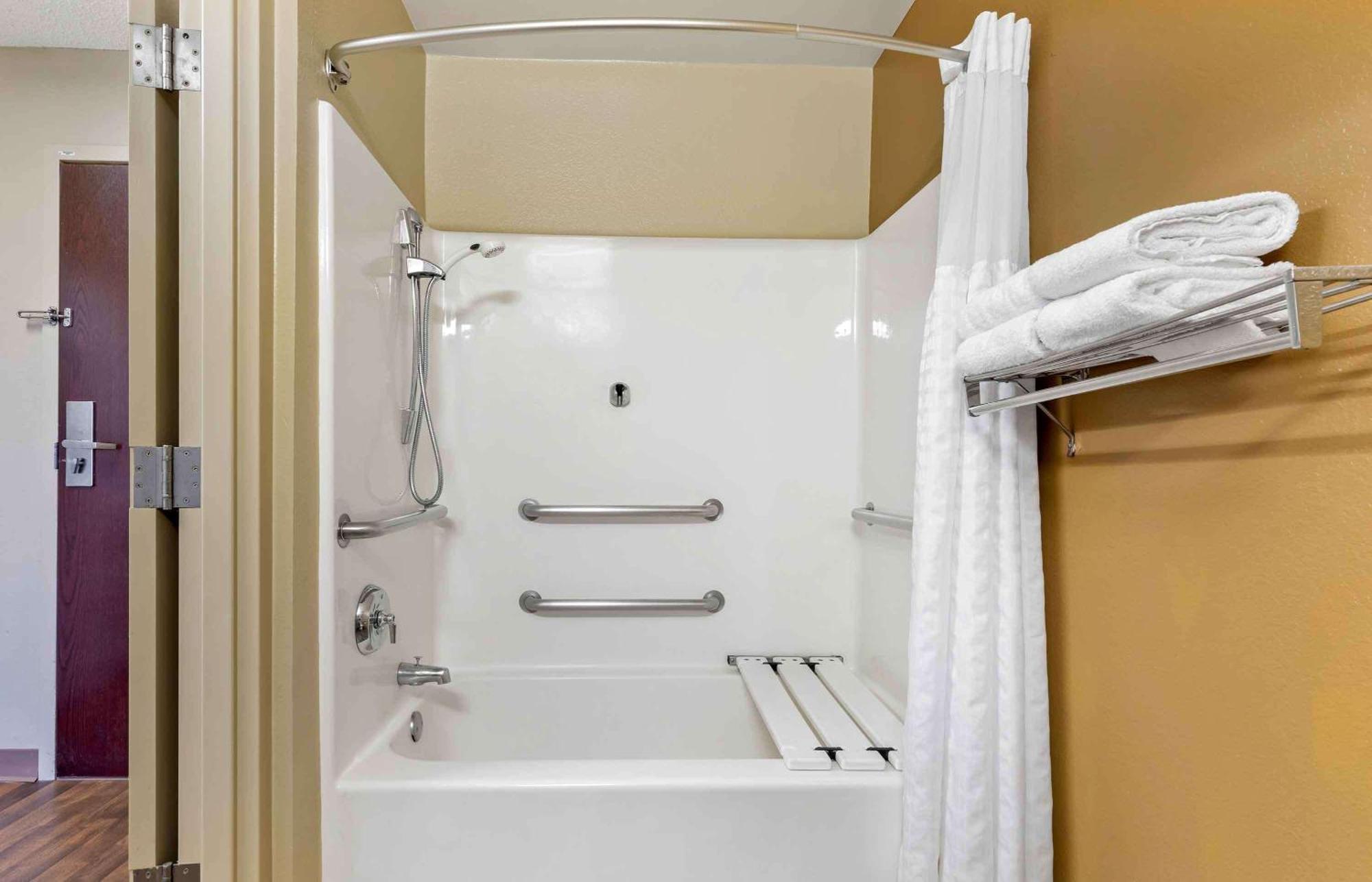 Extended Stay America Suites - Fort Lauderdale - Cypress Creek - Nw 6Th Way Ngoại thất bức ảnh