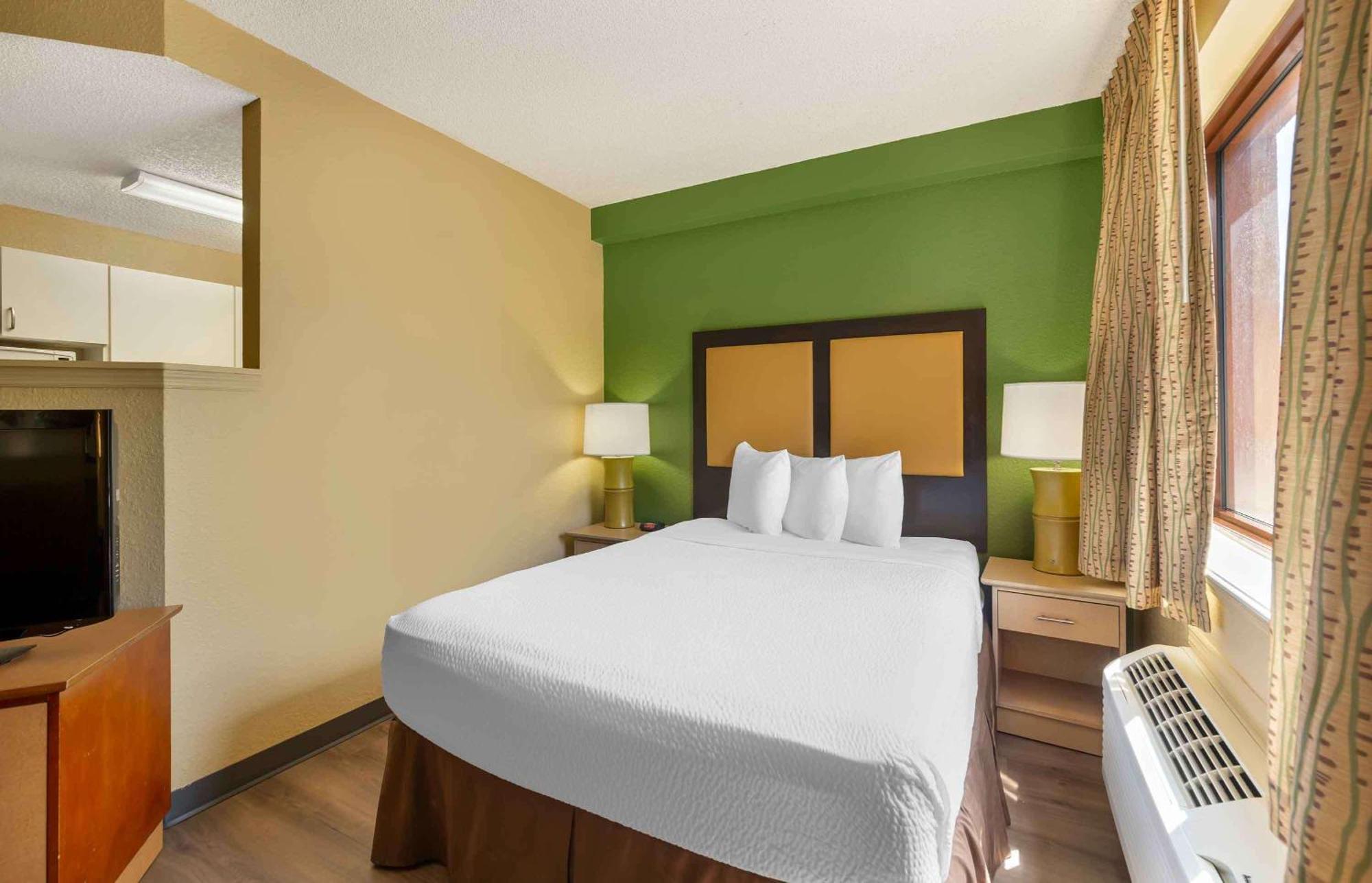 Extended Stay America Suites - Fort Lauderdale - Cypress Creek - Nw 6Th Way Ngoại thất bức ảnh