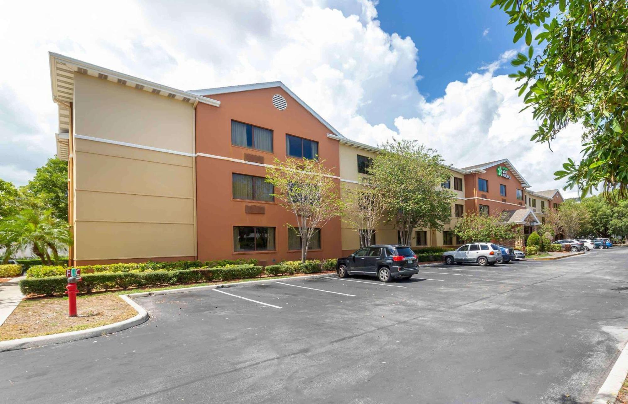 Extended Stay America Suites - Fort Lauderdale - Cypress Creek - Nw 6Th Way Ngoại thất bức ảnh